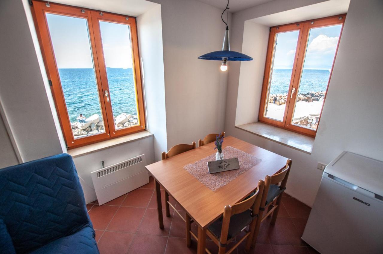 Apartments Punta Piran Exterior photo