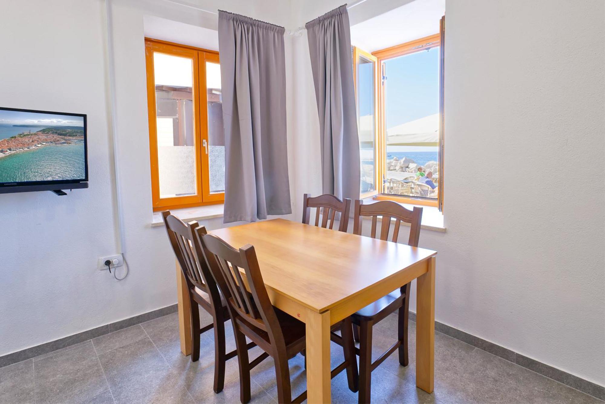 Apartments Punta Piran Exterior photo